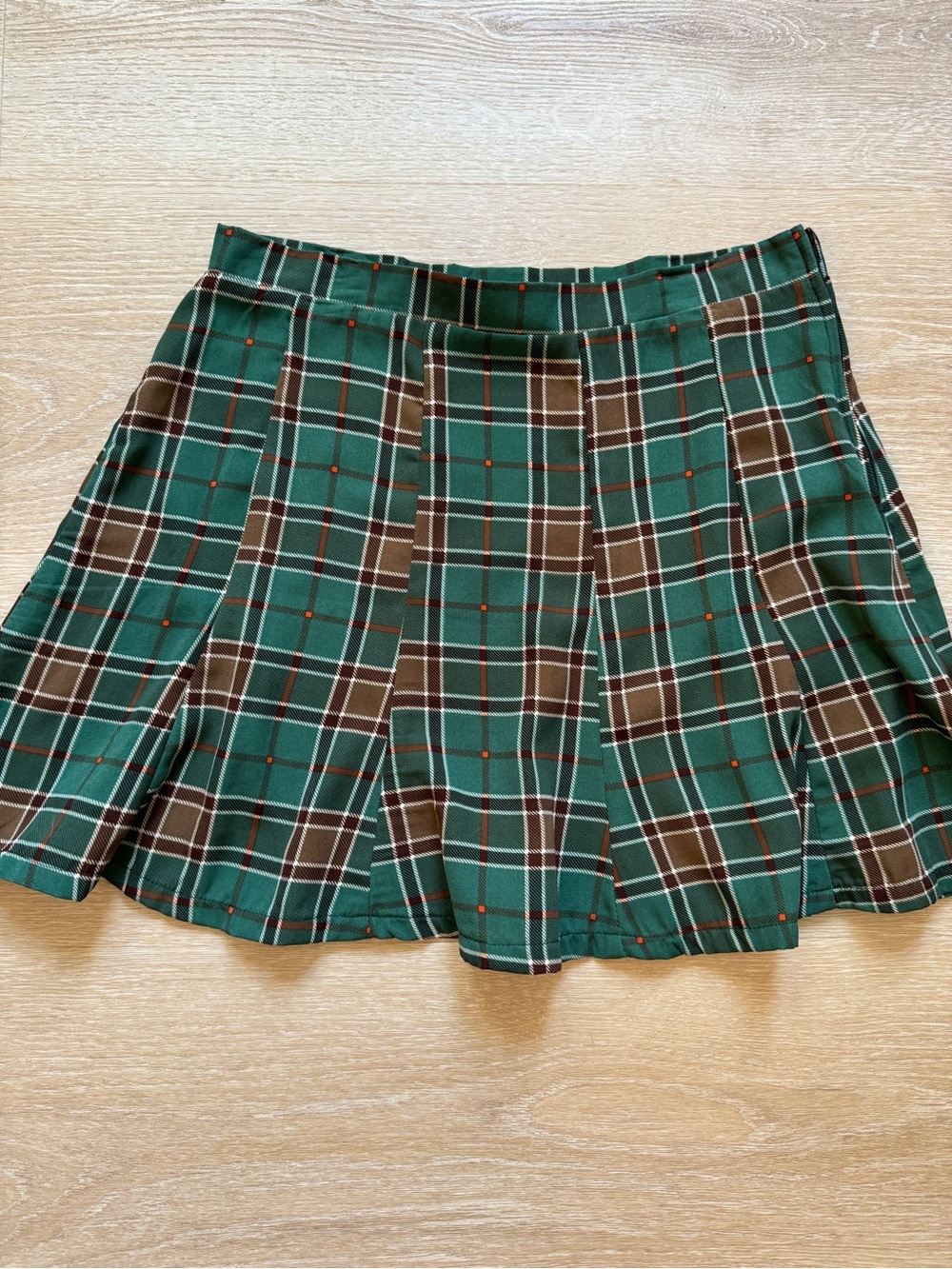 Tobi Green and Brown Plaid Pleated Mini Skirt Women’s Size Medium